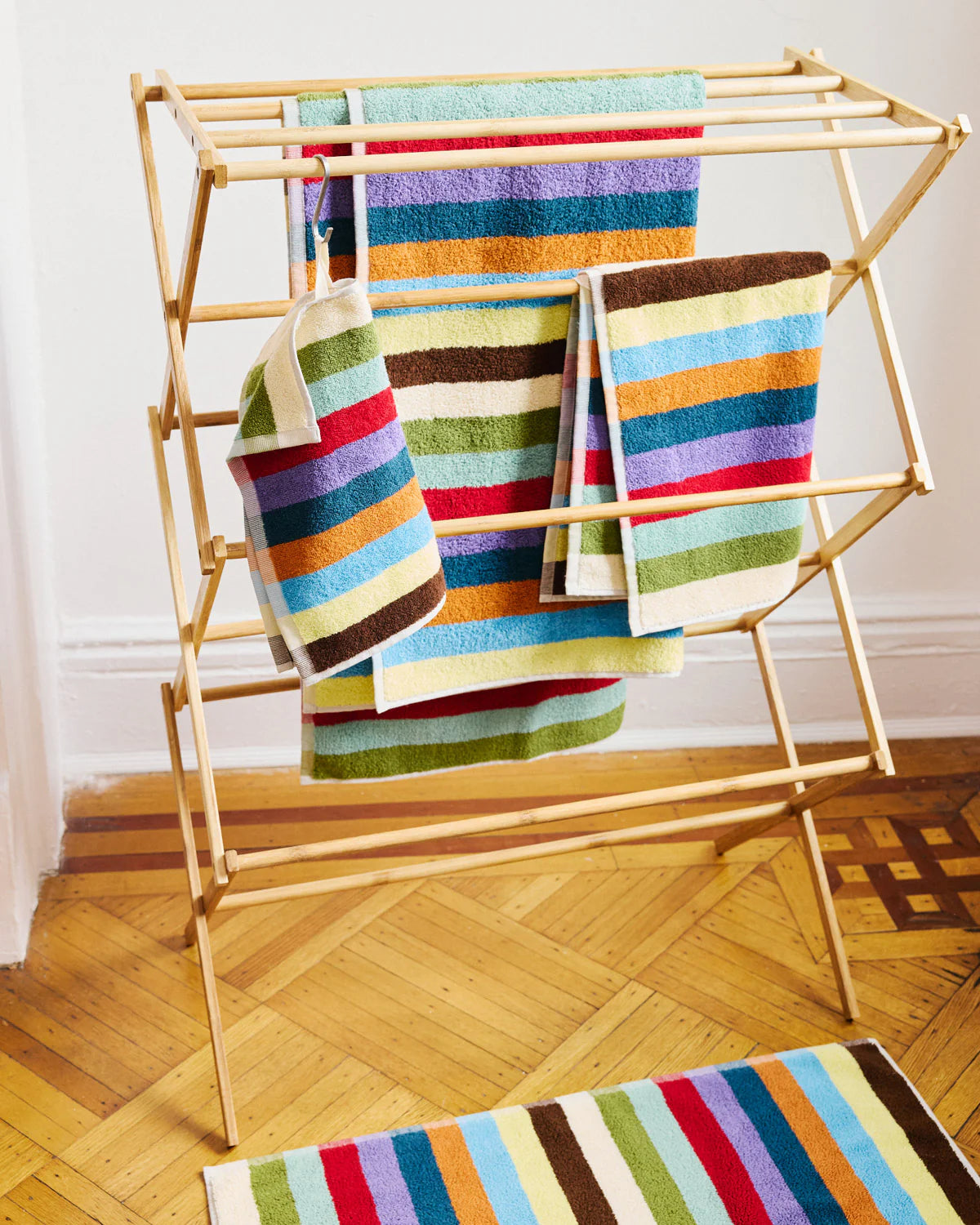 Hummingbird Stripe Bath Towel