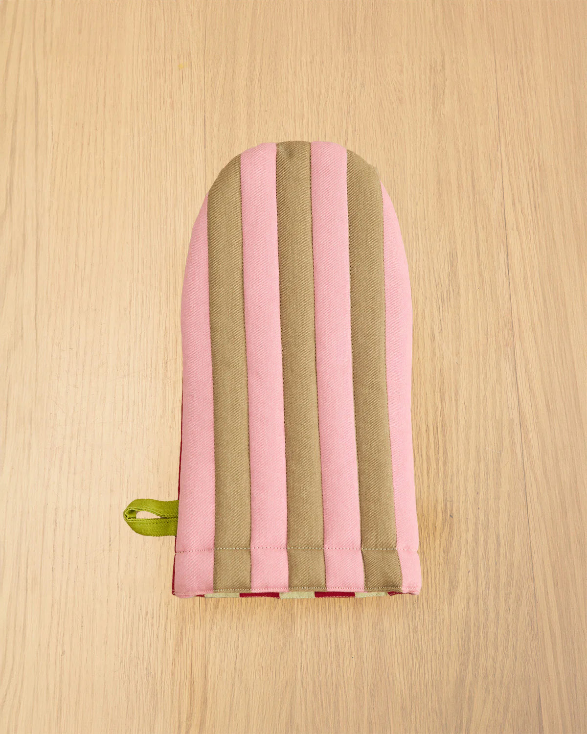 Dusen Dusen Oven Mitt in Lady Bug